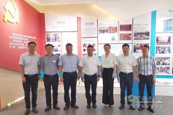 Visit Xugong Group Product Experience Hall