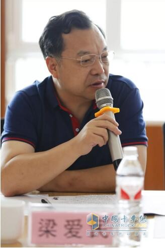 Liang Aimin, Vice President of Sinopec Beijing Research Institute of Chemical Industry and President of China Synthetic Rubber Industry Association