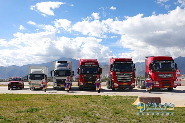 Serving trucks in Tibet