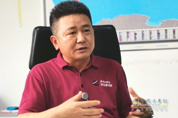 Wang Jianwei, Director of Sales and Service, Anhui Cummins Power Co., Ltd.