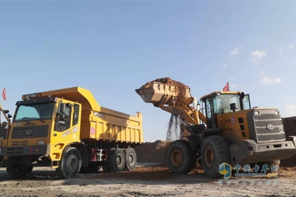 Weichai WP10 engine supporting the mining area loader