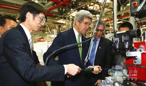 US Secretary of State Kerry visits Futian Cummins factory