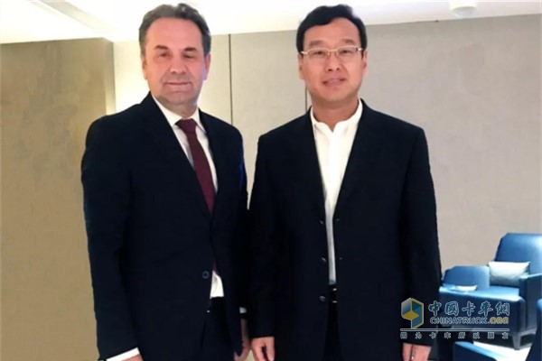 Chairman Wang Feng and Serbian Deputy Prime Minister Rasim Ljajic