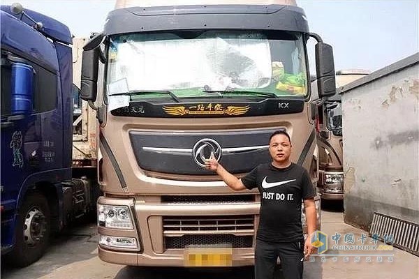 Master Li praised the Dongfeng Cummins ISZ engine