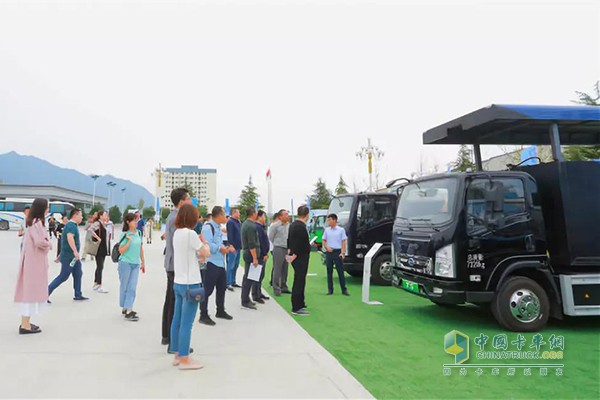 BYD staff explained the situation of the vehicle