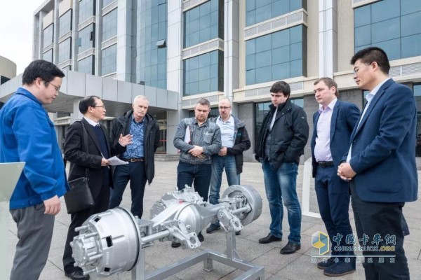 The Russian customer technical team led by the engineer visited the Hande Axle Baoji Factory