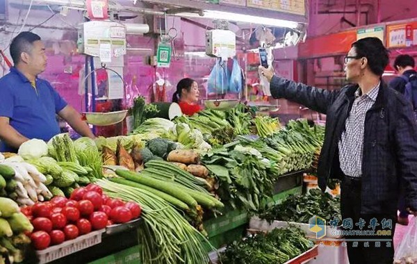 Going to the market to buy food can be without cash.