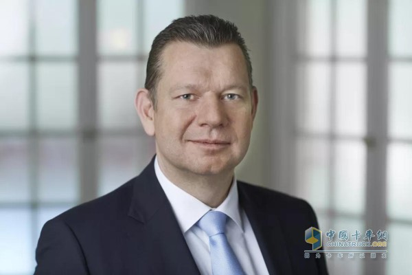 Knorr-Bremse Executive Board member, responsible for commercial vehicle business Dr.Peter Laier