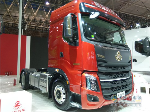 Dongfeng Liuqi by Dragon H7