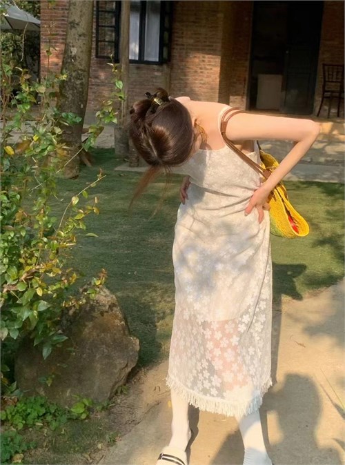 Hua Siran's women's clothing temperament and dress to grasp the summer atmosphere