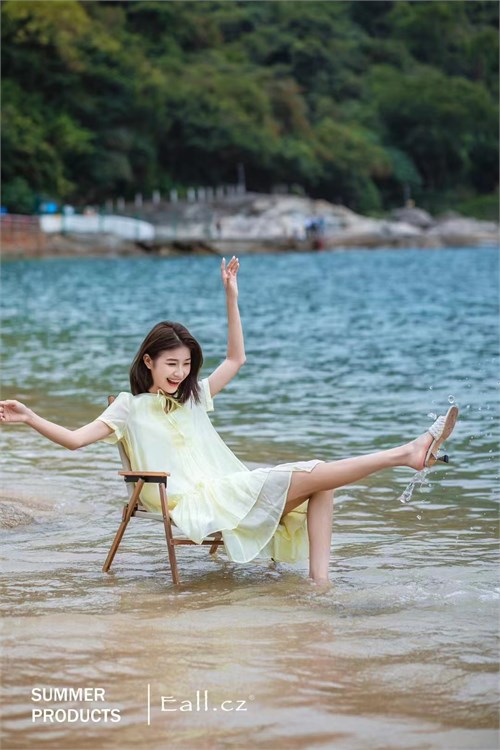 Yiao is approaching summer. Itâ€™s not easy to wear this kind of simple, fashionable and generous