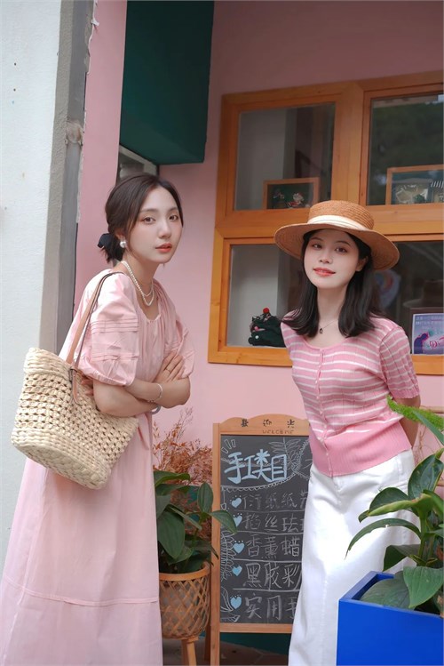 Vivich women's clothing girls should wear pink boldly, romantic and cute