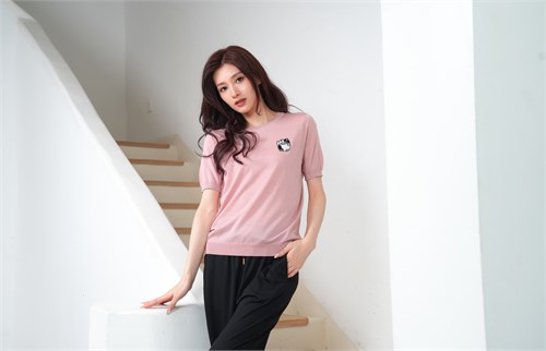 Olinya's new home clothes, the slack feeling of summer is shaped by it