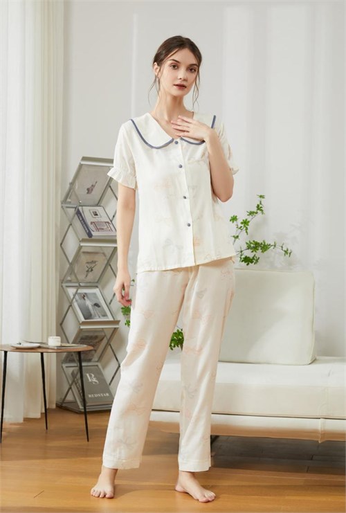 Zhuoya Jiaren Sweet Home Clothing Makes You Comfortable and Fashionable