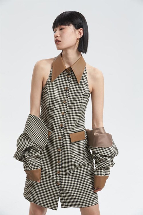 One centimeter 1cm commuting outfit, it is comfortable and simple and fashionable
