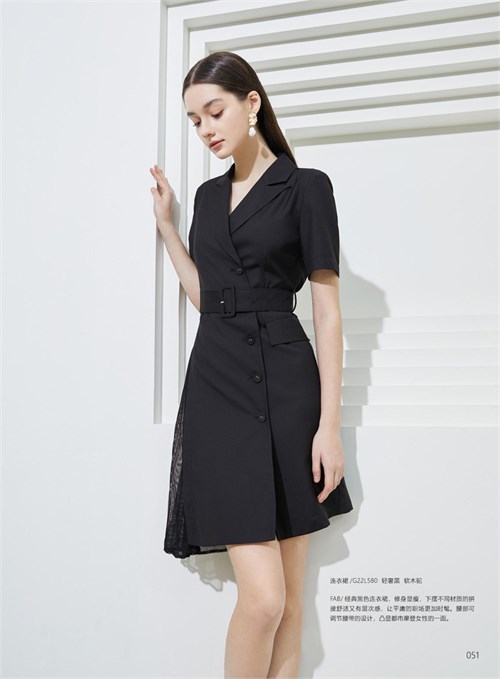Aiyilian summer elegant women's clothing, so low-key, fashionable and generous