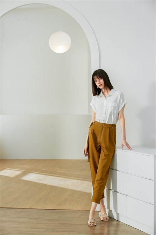 Alizhe, refreshing and simple elegant style, confident and beautiful