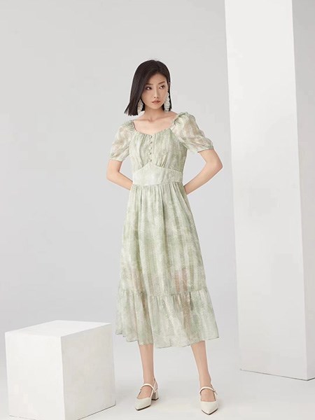 Effortless French elegance