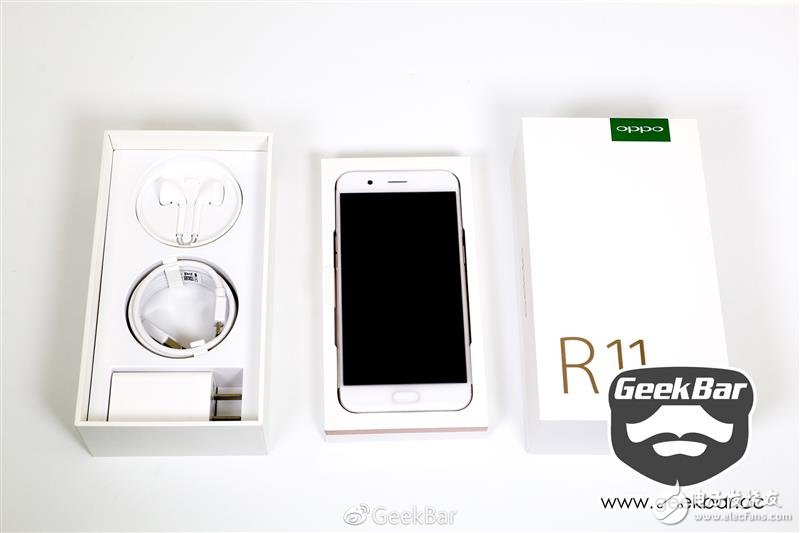 2999 yuan value is not worth? OPPO R11 real machine dismantling