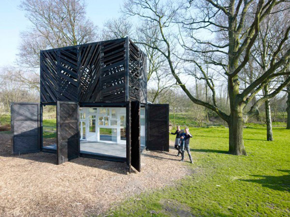 Unique fragmented faÃ§ade open-air coffee bar design