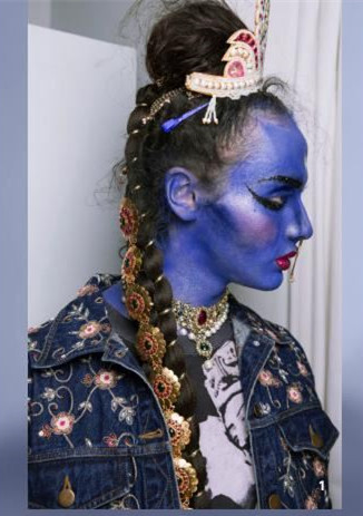 2018/19ç§‹å†¬å¥³è£…æµè¡Œè¶‹åŠ¿ï¼šå¹»æ¢¦å½±ï¼Œç§‘æŠ€æ—¶å°š(å›¾19)
