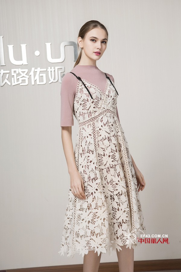 æ˜¥å¤æœ‰ä»€ä¹ˆå¥½çœ‹çš„åŠå¸¦è–„çº±è£™ åŠå¸¦è–„çº±è£™åº”è¯¥æ€Žä¹ˆæ­é…