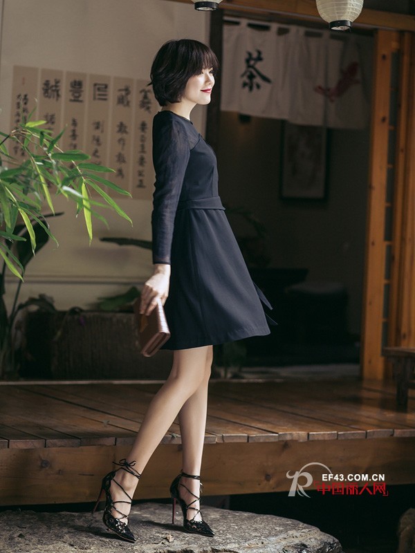 ä»€ä¹ˆè¿žè¡£è£™å¯ä»¥é…è…°å¸¦ è¿žè¡£è£™é…è…°å¸¦å¥½çœ‹å—ï¼Ÿ