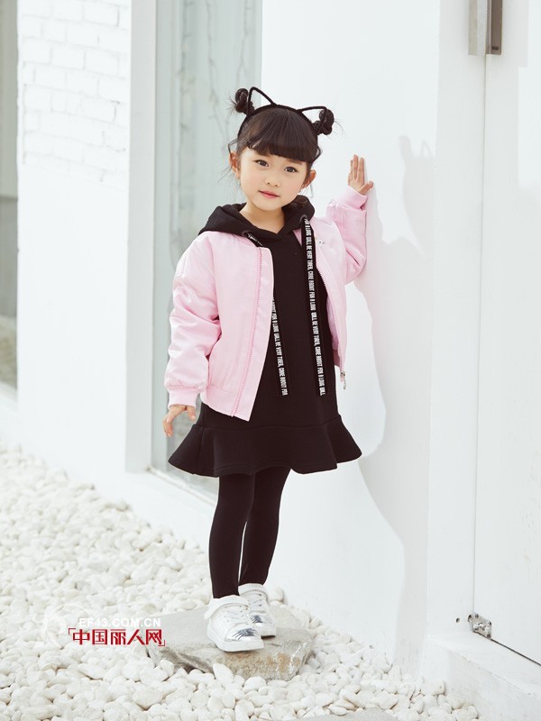æ·±ç§‹ç©¿å‡ ä»¶è¡£æœ  10æœˆæ·±ç§‹å­£èŠ‚æ€Žä¹ˆç©¿è¡£æ­é…