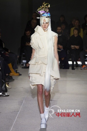Comme des Garcons   2013å¥³è£…æ—¶å°š