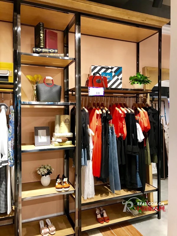 èŽŽæ–¯èŽ±æ€å“ç‰ŒæŽ€èµ·å¼€åº—çƒ­æ½® èŽŽæ–¯èŽ±æ€å¼•é¢†æ—¶å°šæ½®æµ