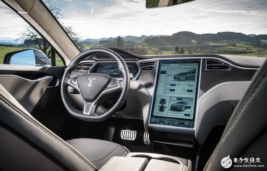 Tesla Accident: Autopilot technology is the top priority of artificial intelligence research