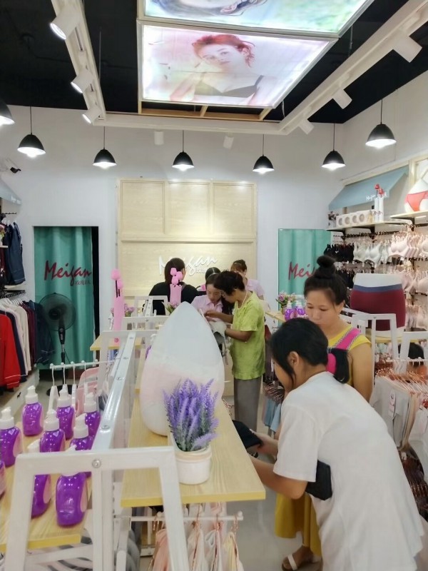 ç¥çŽ«ç‘°æ˜¥å¤©åœ¨æ²³å—å¼€å°åº—ç››å¤§å¼€ä¸š ä¹Ÿé¢„ç¥ç›¸ç»§å¼€ä¸šçš„16å®¶åº—é“ºç”Ÿæ„å…´éš†ï¼