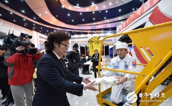 Group onlookers: What is the return of the Shenzhou 11 spacecraft return capsule?