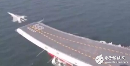 China's first domestic aircraft carrier is in a good position, too handsome!