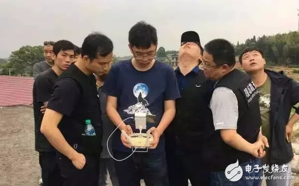 A powerful UAV drone, another new feature! Dajiang Elf 4P, Wu Zhi Inspire2 assist the police officers to arrest fugitives?