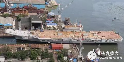 After the domestic aircraft carrier was launched, it could not be pulled out of the dock. Indian experts said that they only learned the assembly technology.