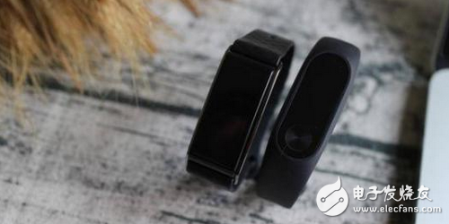 The matchup on the wrist! Huawei glory play bracelet A2 pair Xiaomi bracelet 2