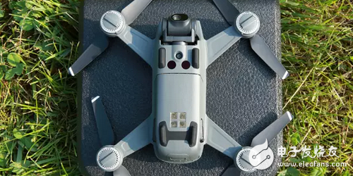 Dajiang's smallest model drone, Spark gesture control is cool to burst