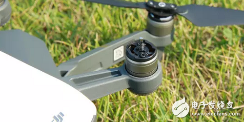 Dajiang's smallest model drone, Spark gesture control is cool to burst