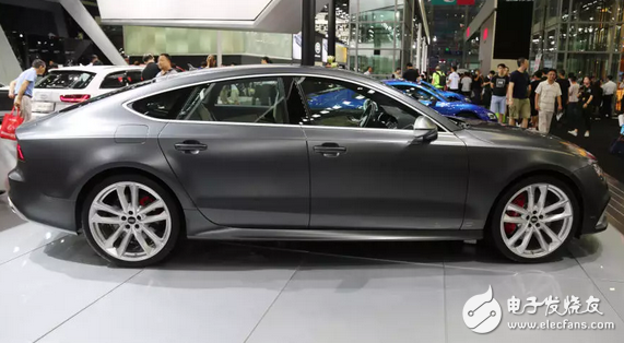 Audi RS7 Sportback, worth 1.98 million super sports car show real shot