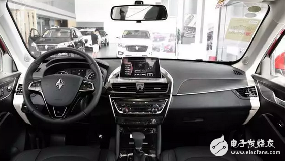 Baowo BX5 is a Chinese car that produces and inherits German descent. The price is 14.98-21.68 million yuan.