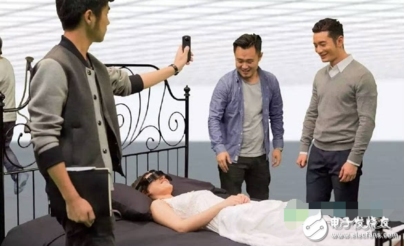 Wang Congqingâ€™s friends circled the photo, Huang Xiaomingâ€™s trial of HTCvive was also very embarrassing.