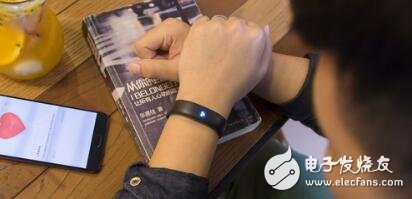 Meizu bracelet to get started experience: the best feeling is that there is no feeling
