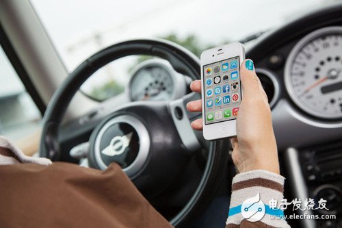 Unauthorized use of patented technology to prevent drivers from playing iphone, Apple was sued in court