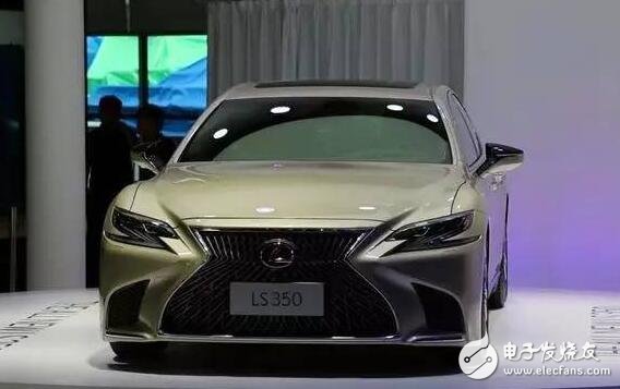 Lexus IS is already on the market! The original IS200t was renamed IS300, and the BBA car has been reduced to a placard, but Lexus is unique.