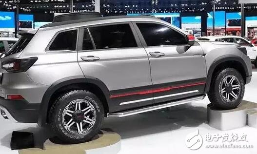 How about Changan CS75? Changan CS75 fell to 14,000, 1.8T full-time four-wheel drive! Appearance domineering power