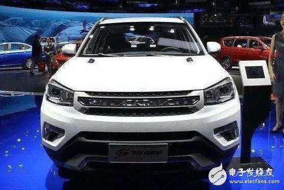 How about Changan CS75? Changan CS75 fell to 14,000, 1.8T full-time four-wheel drive! Appearance domineering power
