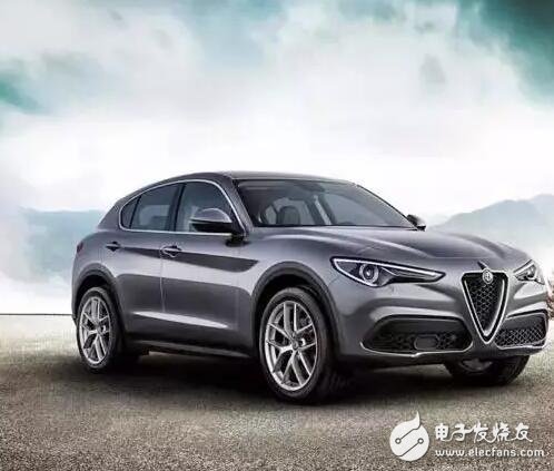 Alfa Romeo Stelvio, the fastest suv in history, the four-wheel drive system that changed the sky, I am waiting for you in the autumn rain!