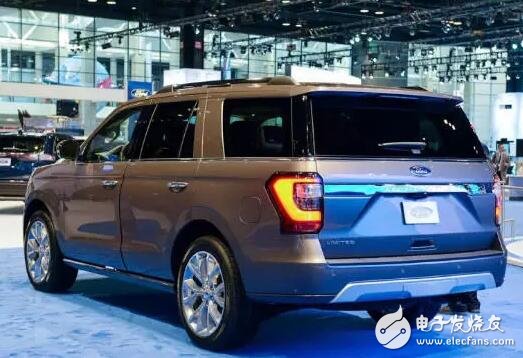 Fu characteristics service 2017, the Ford family's largest SUV, priced at 580,000