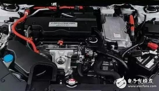 Honda Accord, the national B-class explosion model, the power is not familiar with Mondeo, fuel consumption is lower than Camry!